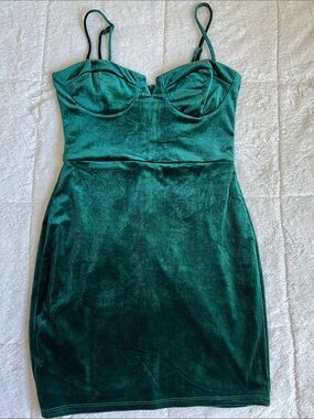 NWOT Beautiful Trixxi Deep Emerald Velvet Bustier Dress
